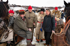 Grupphang-pa-Malmplatsen__ARG2784_WEBB_Foto-AnnaReet-Gillblad