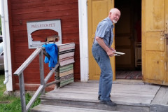 20140523_195248-576x1024