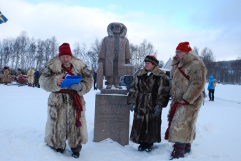 8-Sjätte-dagen-2.17.1-statyn-1024x685.jpg